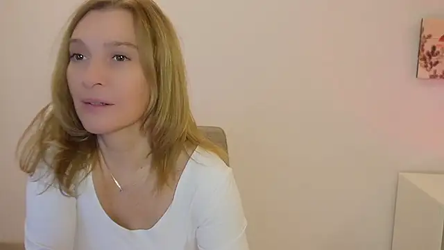 ms_natty's cam snapshot