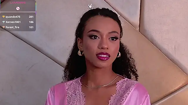 Nahomi_King's cam snapshot