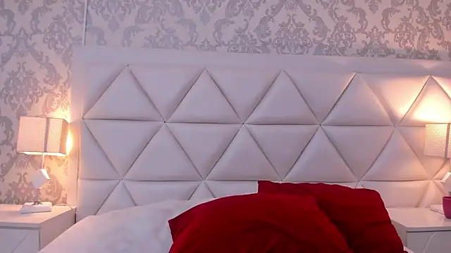 GabyMoreau's cam snapshot