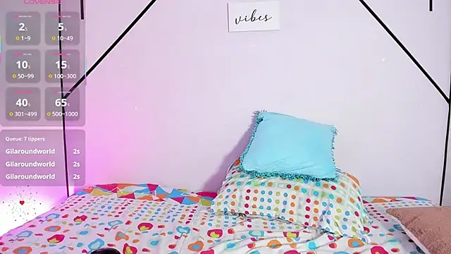 MiahCornell_'s cam snapshot