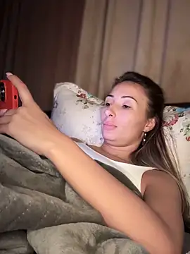 LetsFunKARINA live sex cam