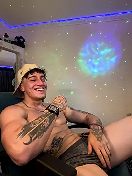 strongboy_ live sex cam