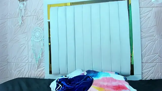 Holly_Sly's cam snapshot