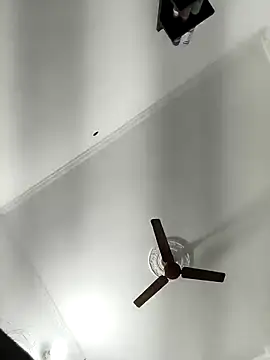 paro22_sex's cam snapshot