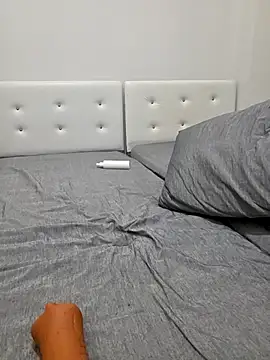 Queensjunior's cam snapshot