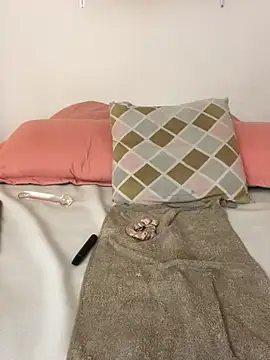 LauraRaider's cam snapshot