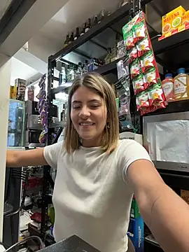 Andrea_19blonde's cam snapshot