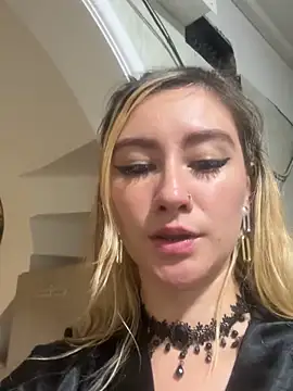 MaryDeniro's cam snapshot