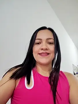 LindaSalo33's cam snapshot