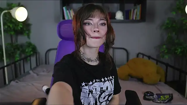 Miyuki_wolf's cam snapshot