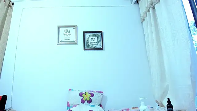 selena_jhonson's cam snapshot