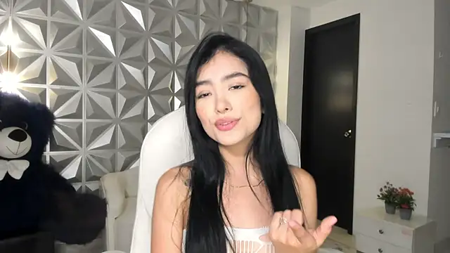 zoerouse_'s cam snapshot