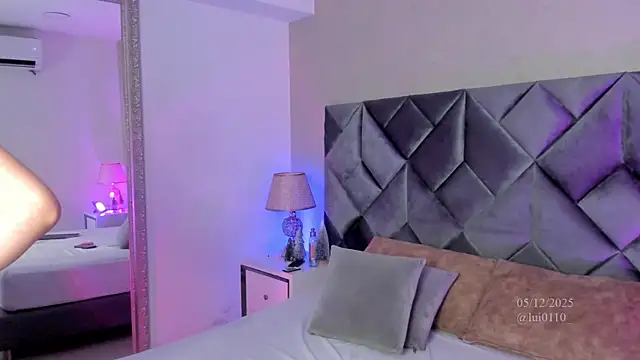 Luisa0110's cam snapshot