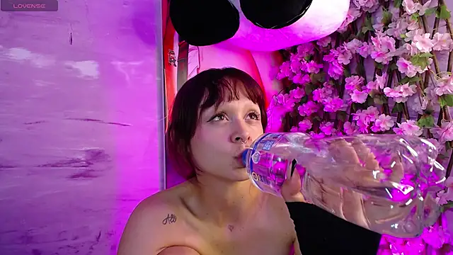 bombom_6's cam snapshot