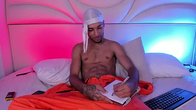 Thiagoferreti live sex cam