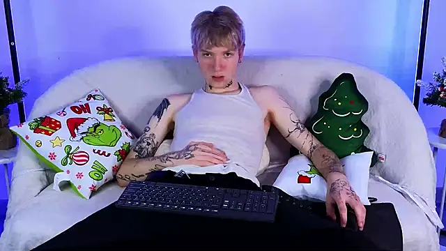 TRAVIS_CLAS's cam snapshot