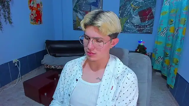 patrik_027's cam snapshot