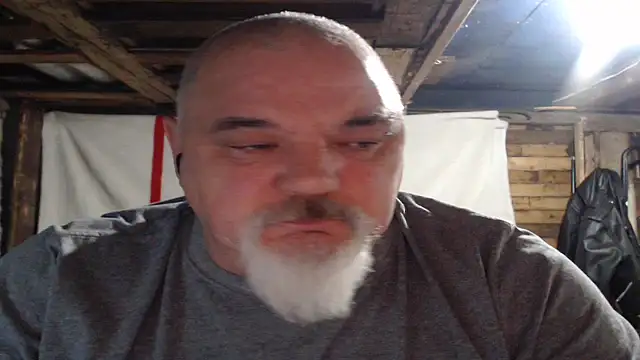 Newfiesausage1972 live sex cam