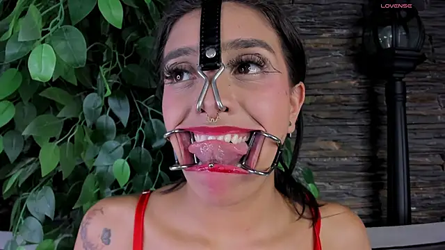 miss_collins's cam snapshot