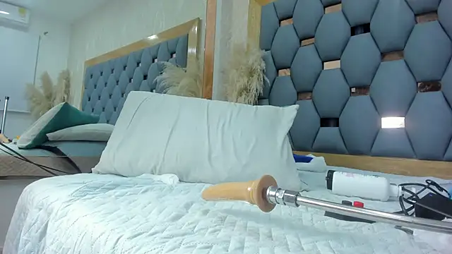 juliette_pretty_'s cam snapshot