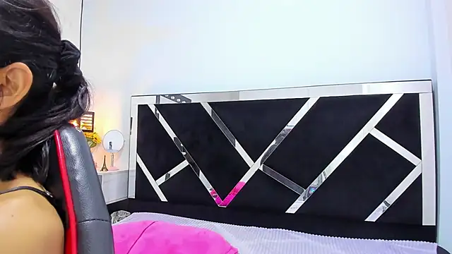 iisabella_noa's cam snapshot