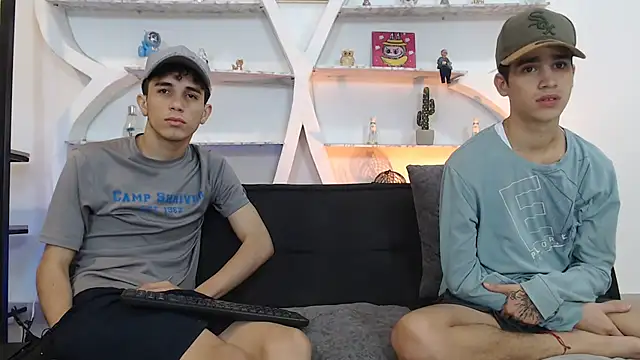 THREE_GUYS_HOT's cam snapshot