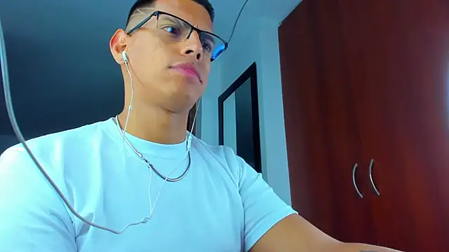 _John_Boy_'s cam snapshot