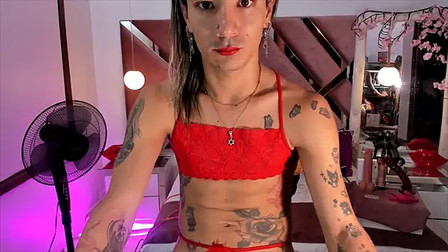 georgie_latin99's cam snapshot