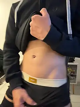 AdrianRinaldi's cam snapshot