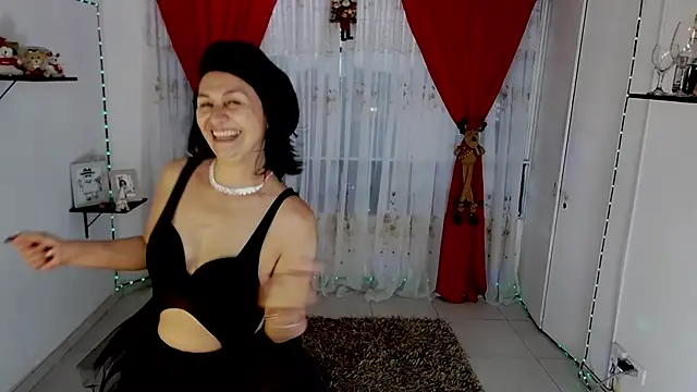 Latin_Lola's cam snapshot