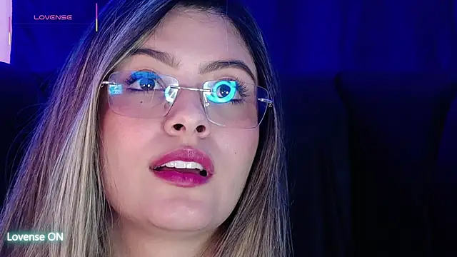 AspenRuss live sex cam