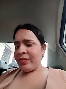 Julieth_hot-69's cam snapshot