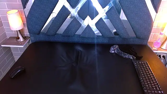 marcus_hans_'s cam snapshot