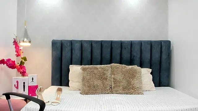 Sasha_Grace's cam snapshot