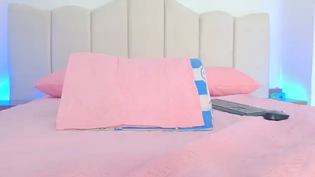 sh_malala's cam snapshot