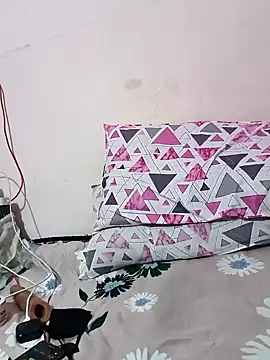 SpicyQueenX69 live sex cam