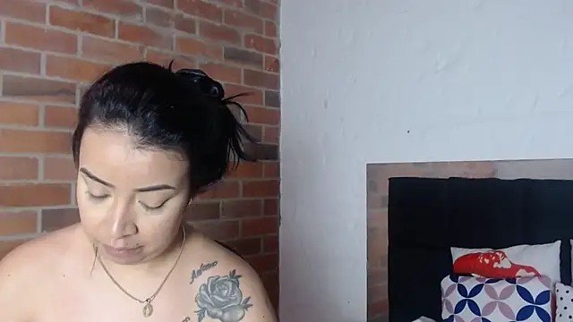 salome__hills1's cam snapshot