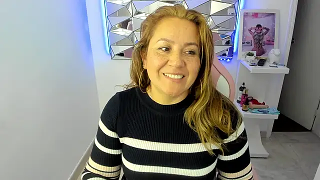 camixxx_m's cam snapshot