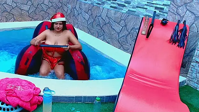 Selenegomezz's cam snapshot