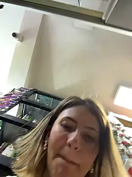 Andrea_19blonde live sex cam