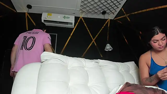 Awesome-Party's cam snapshot