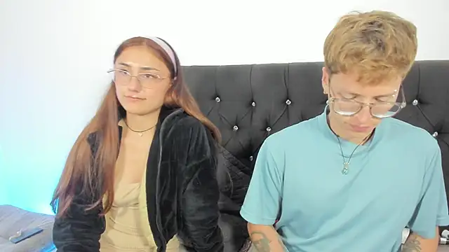 A_sexy_couple__ live sex cam