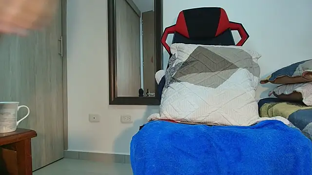 JONAS_SMITH_'s cam snapshot