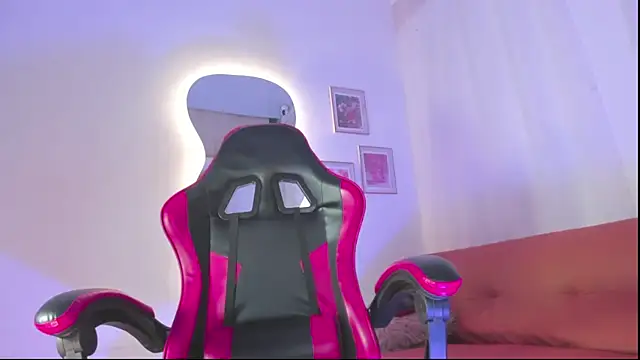 Miss_JulietaShadow's cam snapshot