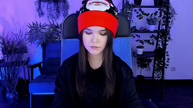 Elainebeness's cam snapshot