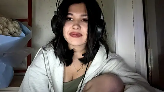 Lolamein's cam snapshot