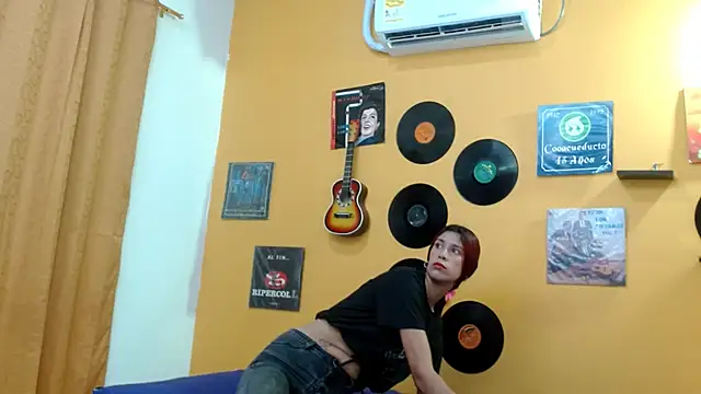 skinnyverus18's cam snapshot