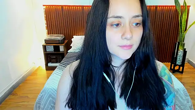 KatherineBond's cam snapshot