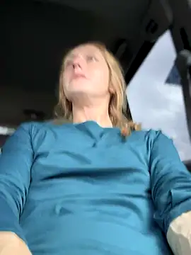 GoldenFlameGoddess's web cam