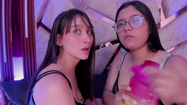 ariana_michel_'s cam snapshot